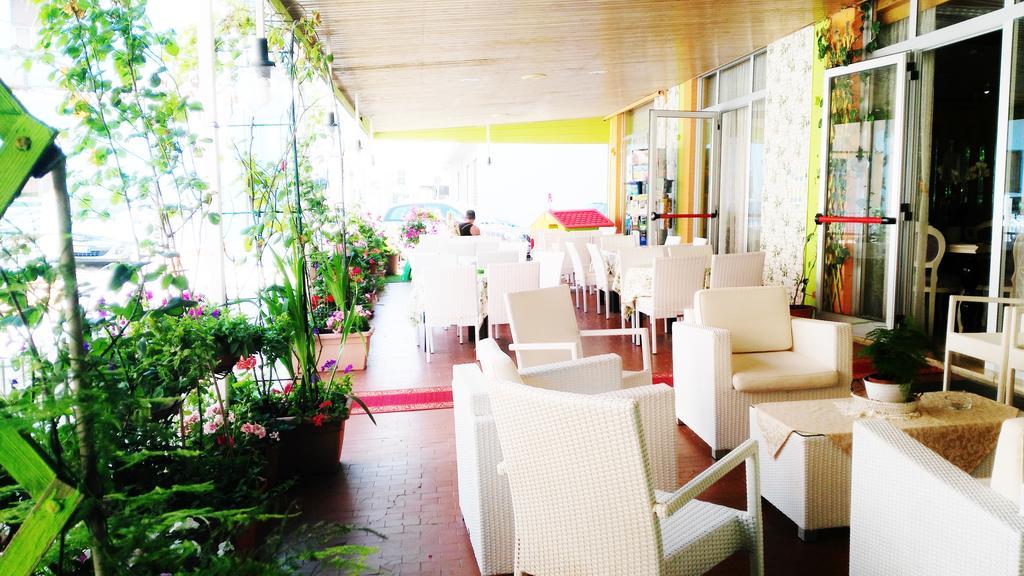 Hotel Simon Rimini Dış mekan fotoğraf