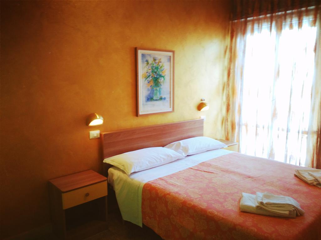 Hotel Simon Rimini Dış mekan fotoğraf