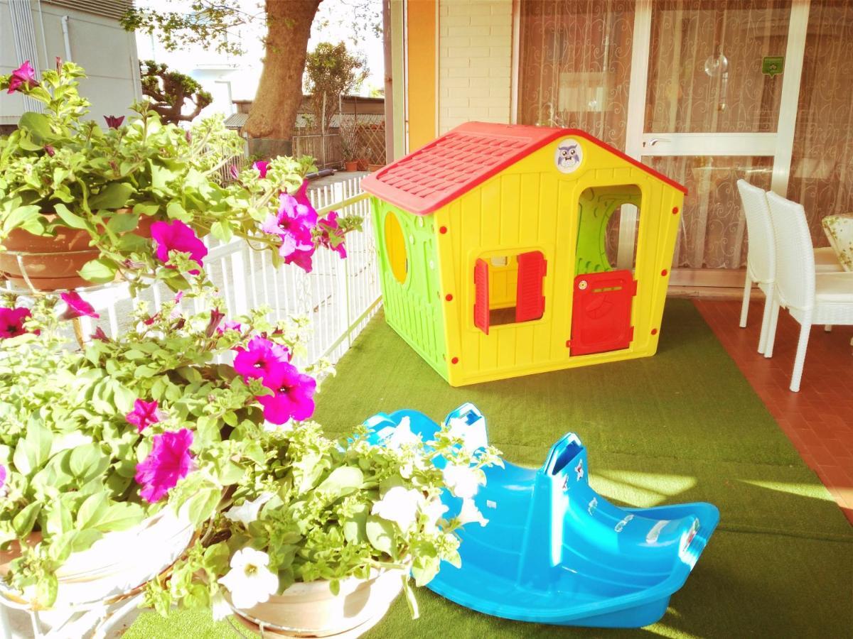 Hotel Simon Rimini Dış mekan fotoğraf